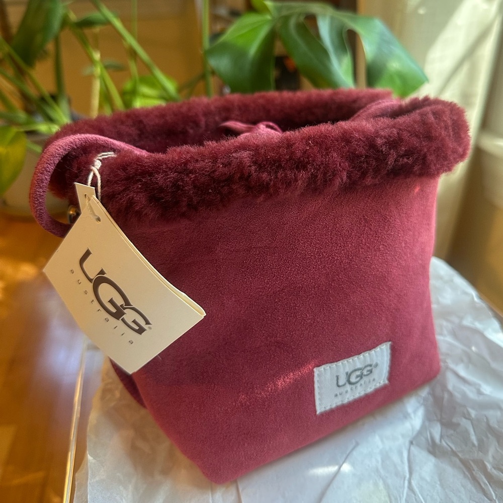 NWT UGG shearling Puff bag - vintage Y2K